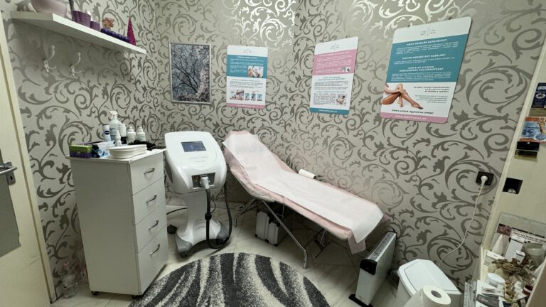 Villanófényes szőrtelenítés